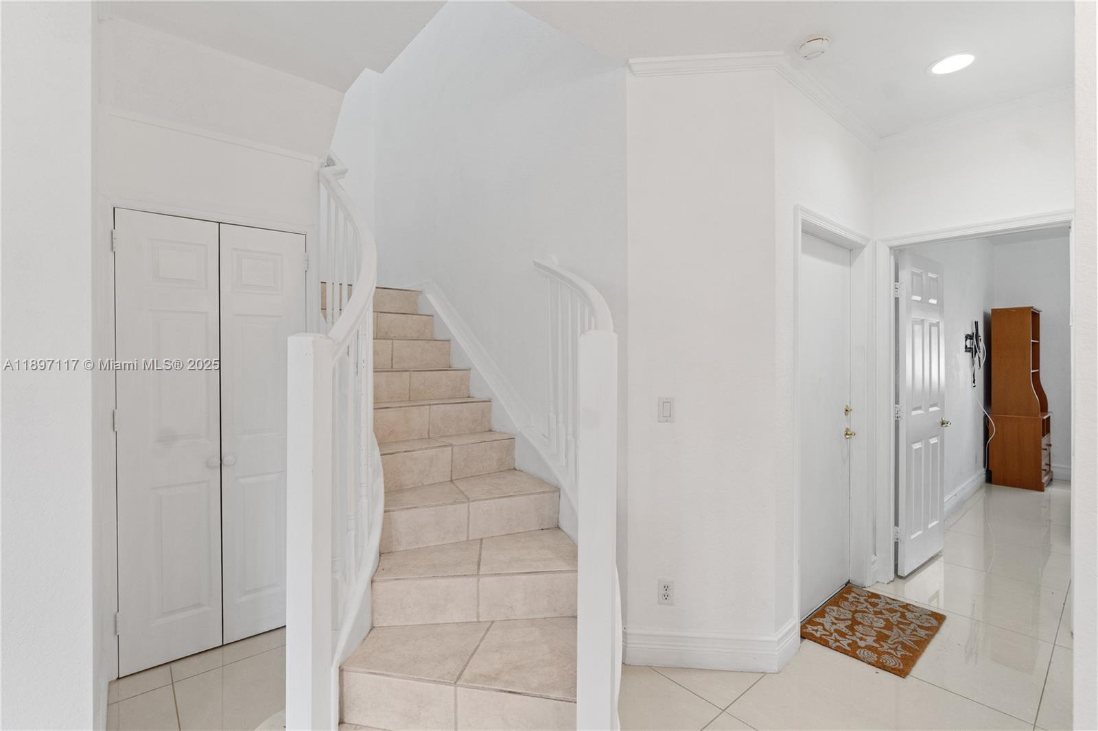 MARINA COVE AT HARBOR VIL - Residential Lease