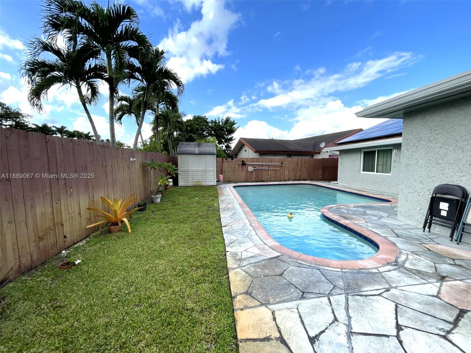 NORTH LAUDERDALE LANDINGS - Residential