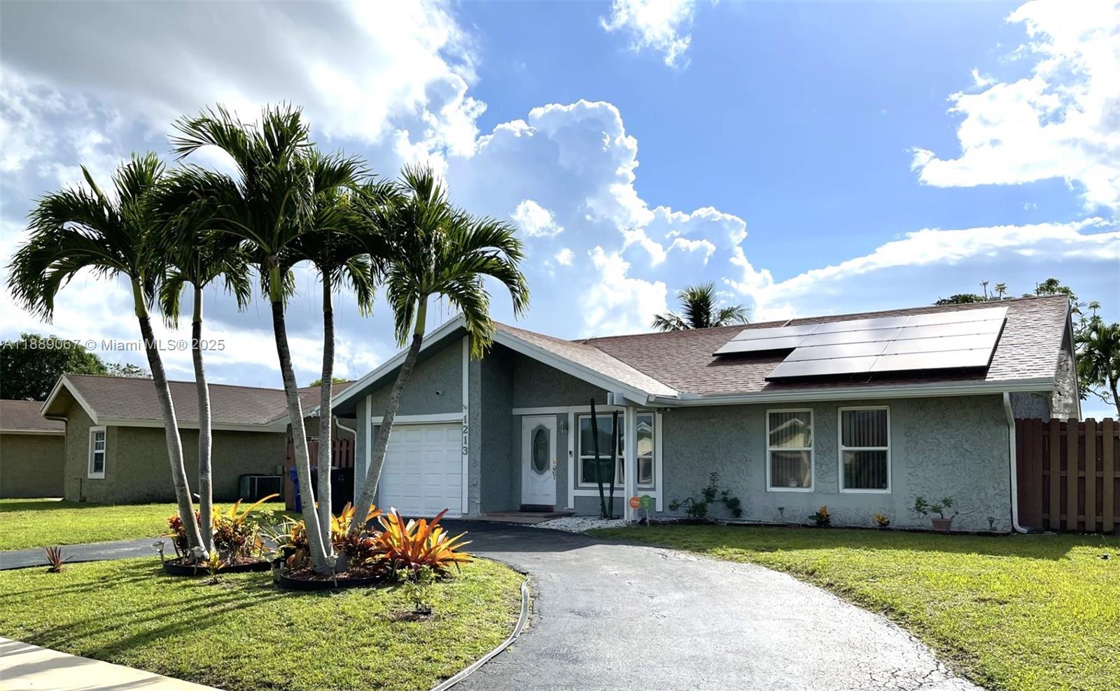 NORTH LAUDERDALE LANDINGS - Residential