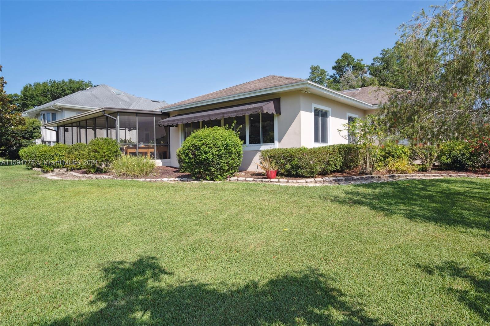 ARROWHEAD LAKE - Residential