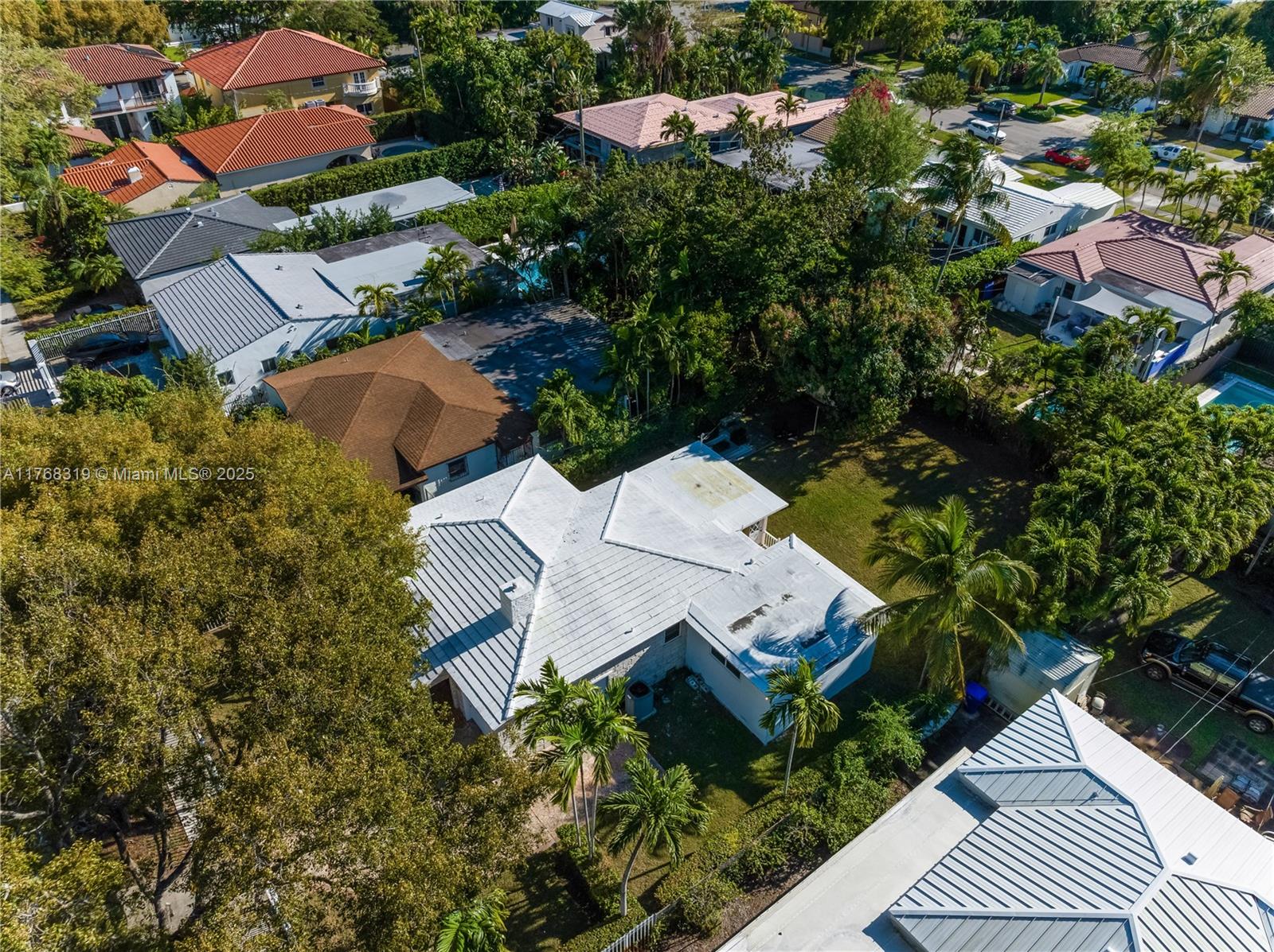 BRICKELL ESTATES - Residential Lease