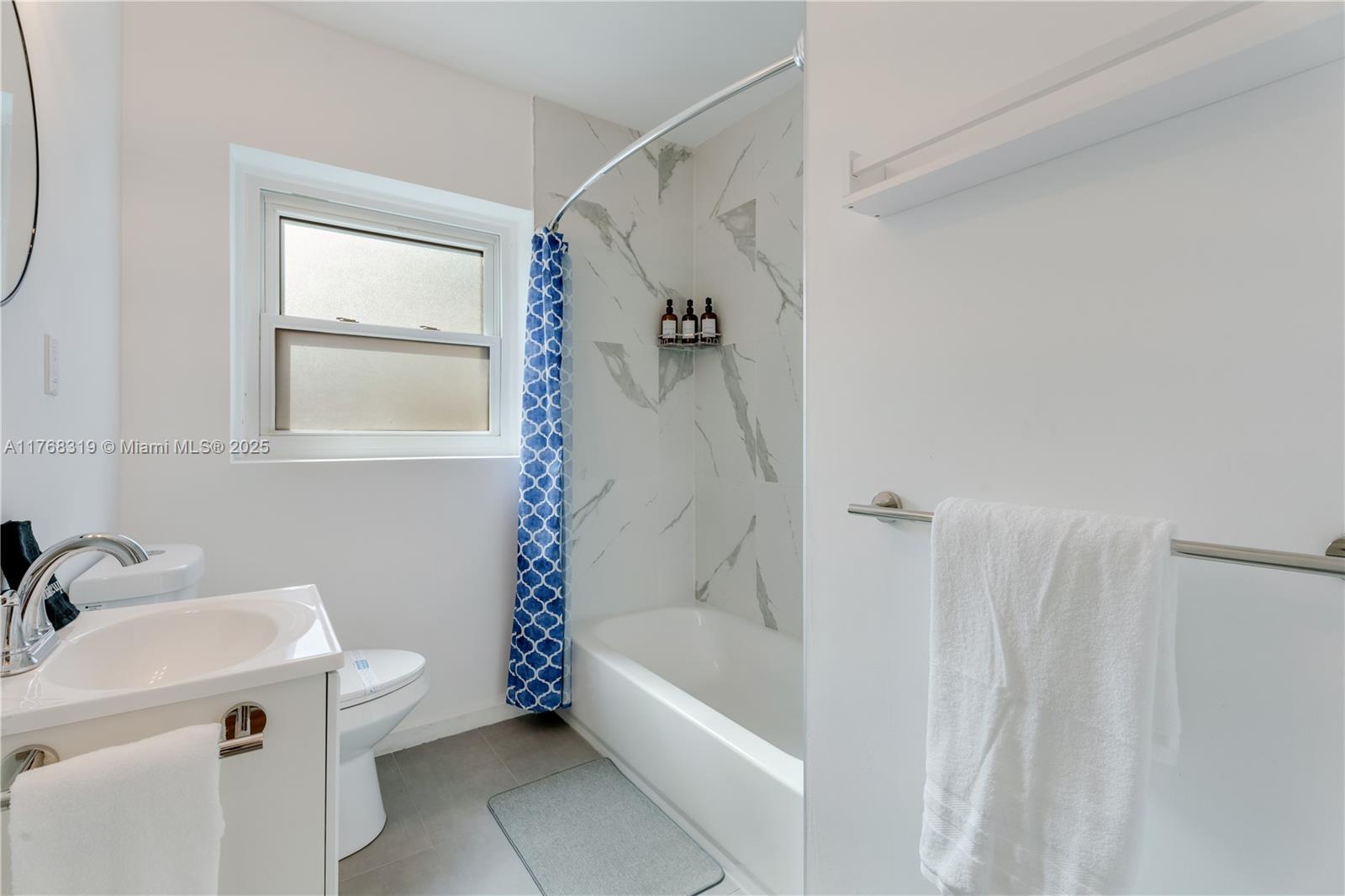 BRICKELL ESTATES - Residential Lease