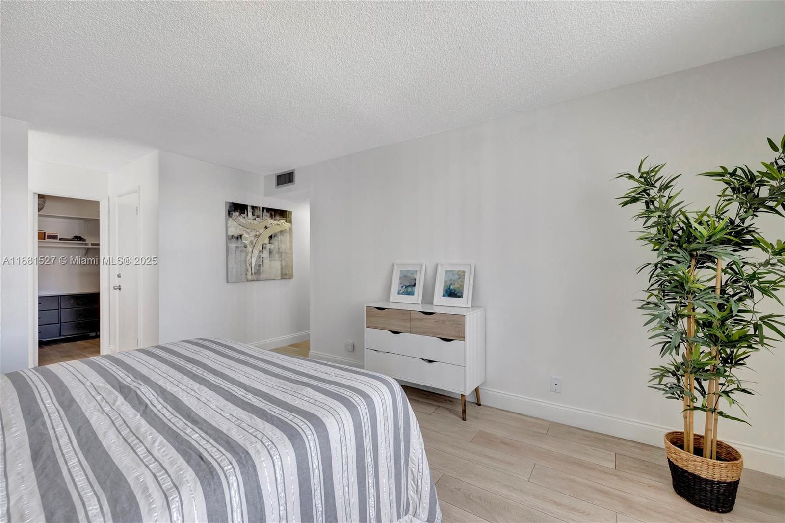 BERKLEY SOUTH CONDO - Residential