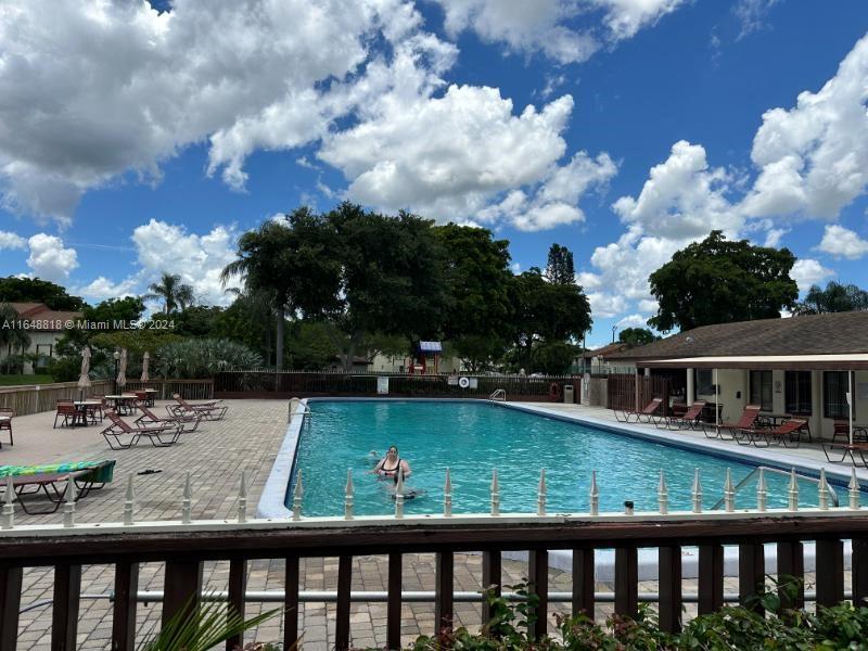 PINE RIDGE AT HAVERHILL C - Residential