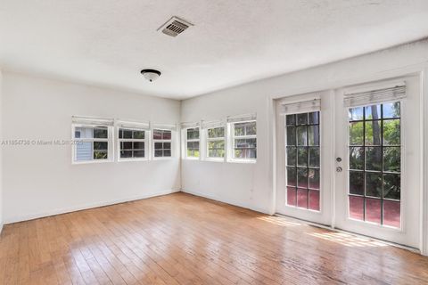 48 SW 14th St Dania Beach FL 33004