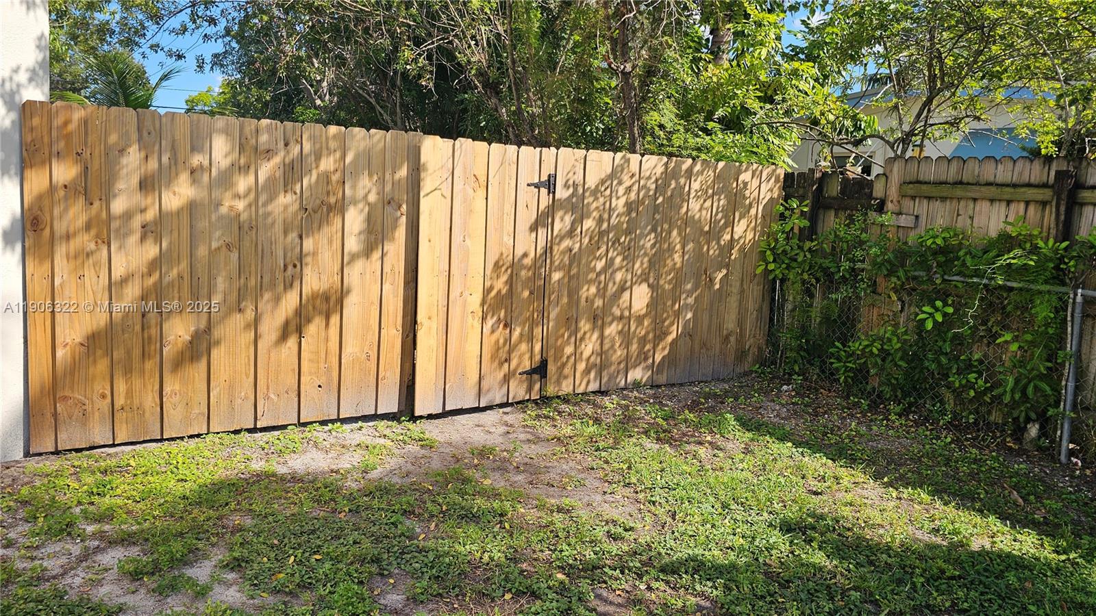 LAKE FOREST SEC ONE - Residential