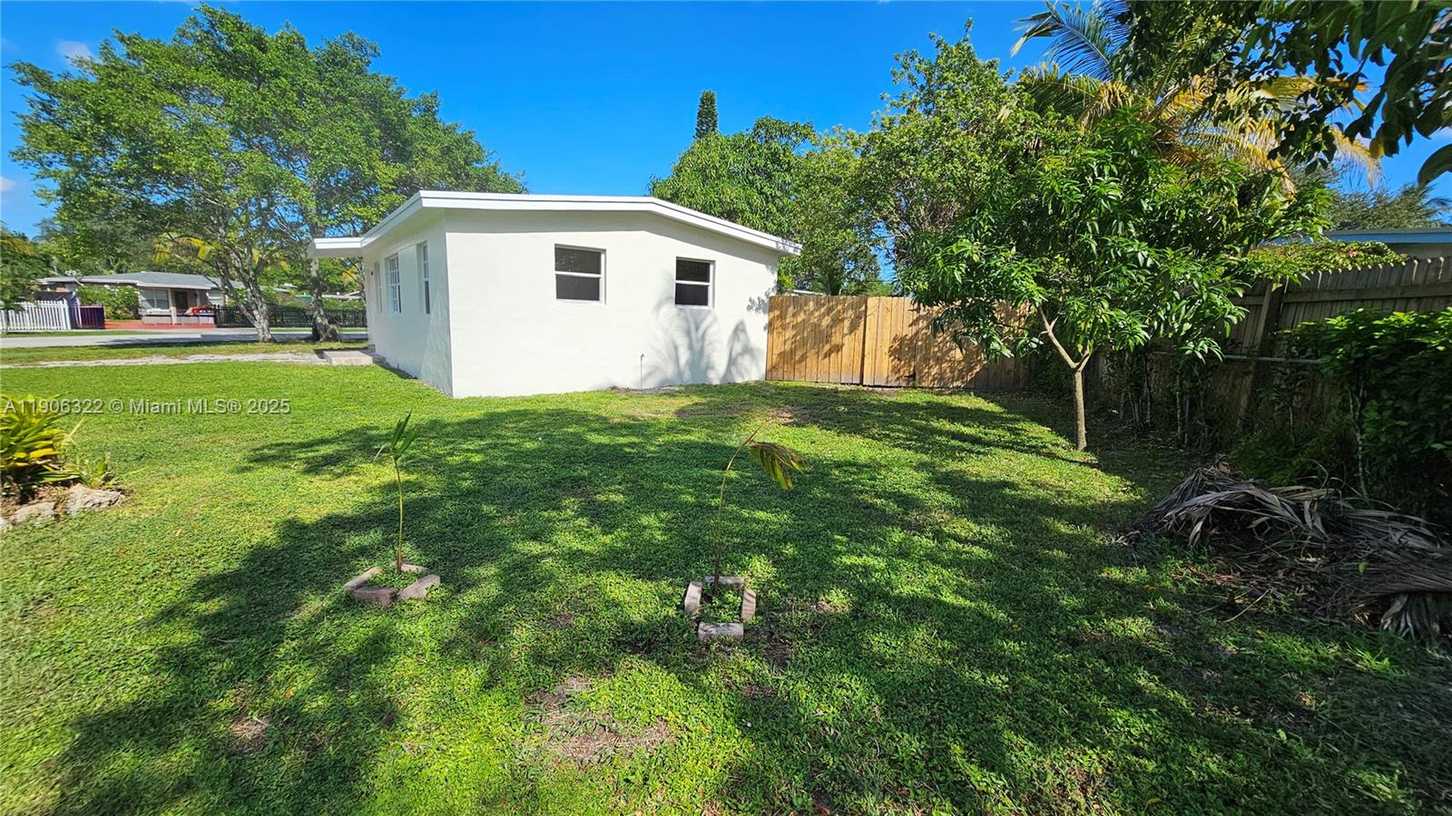 LAKE FOREST SEC ONE - Residential