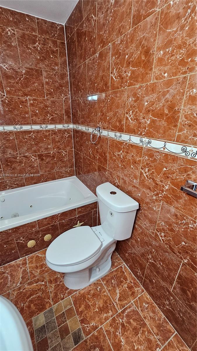 LAKE FOREST SEC ONE - Residential