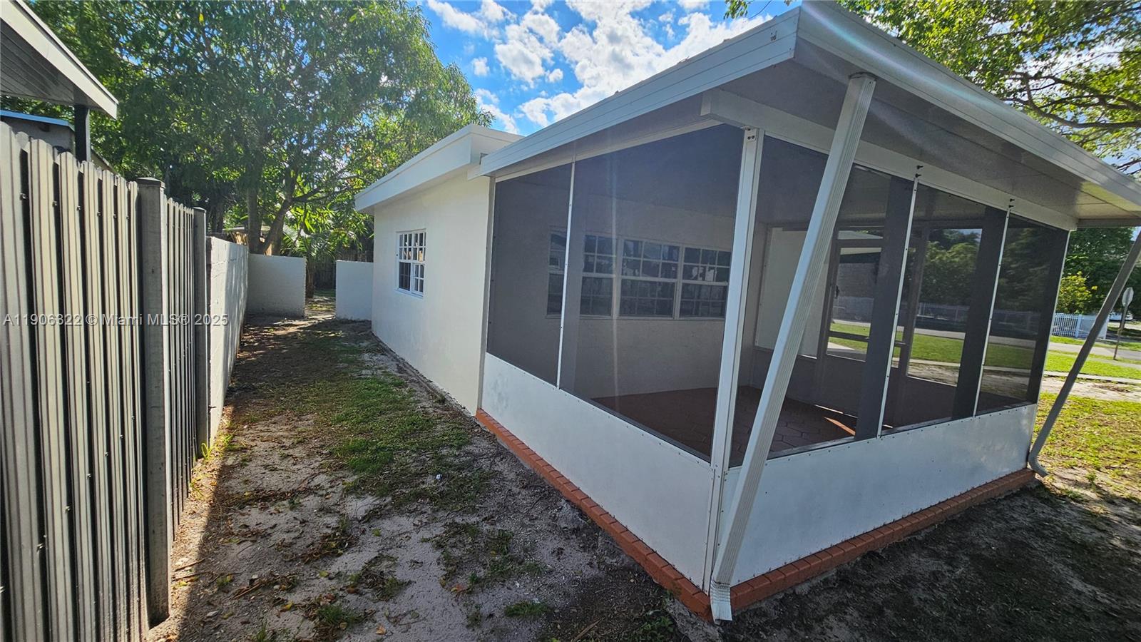 LAKE FOREST SEC ONE - Residential