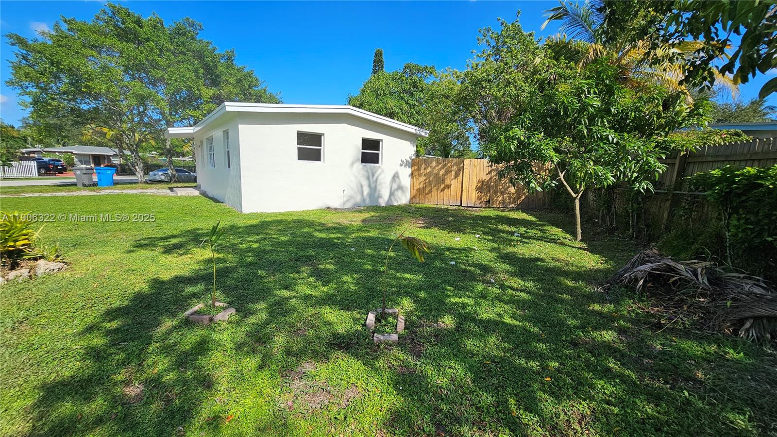 LAKE FOREST SEC ONE - Residential