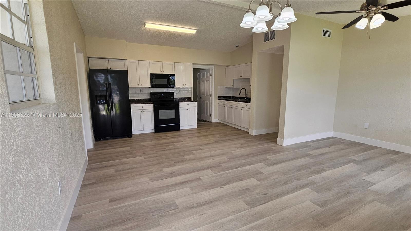 LAKE FOREST SEC ONE - Residential