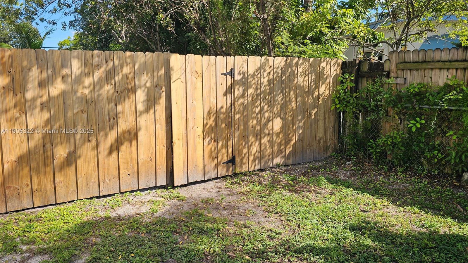 LAKE FOREST SEC ONE - Residential