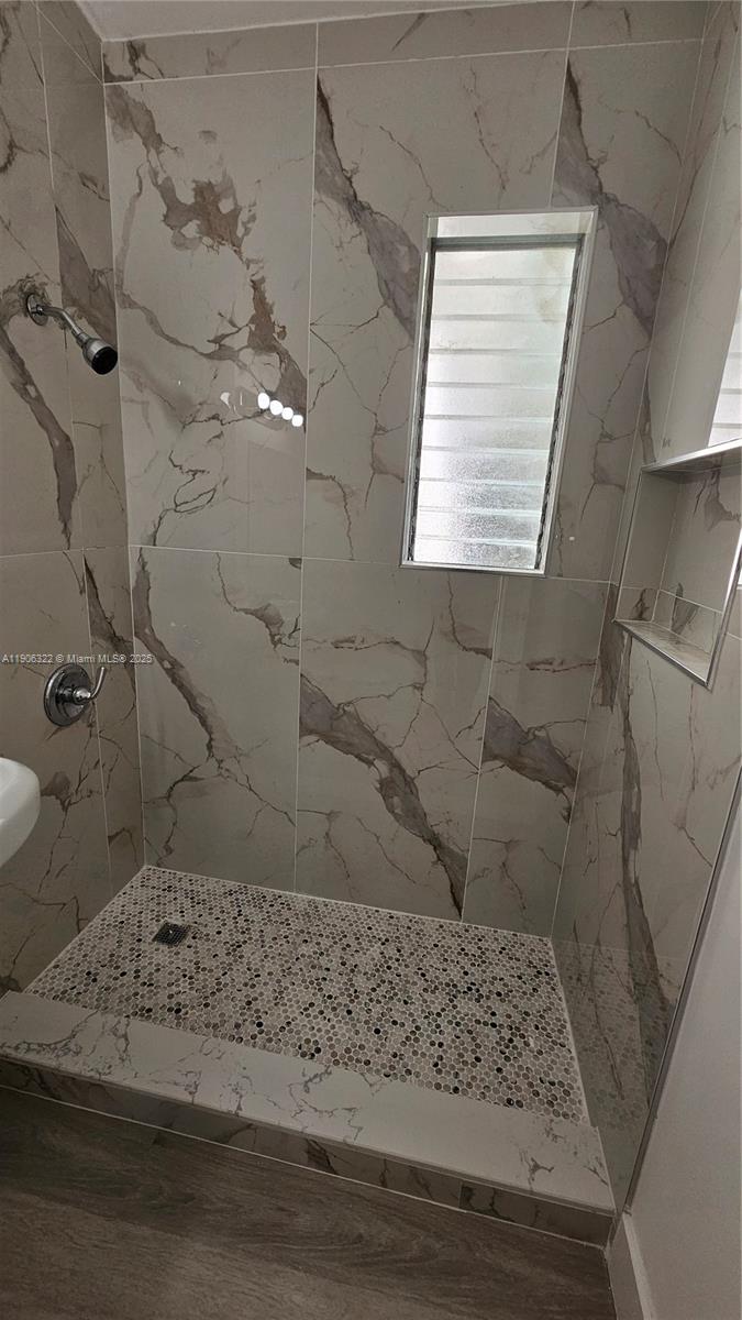 LAKE FOREST SEC ONE - Residential