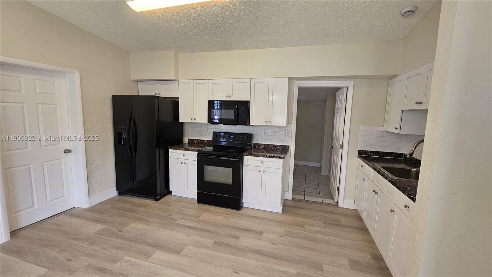 LAKE FOREST SEC ONE - Residential