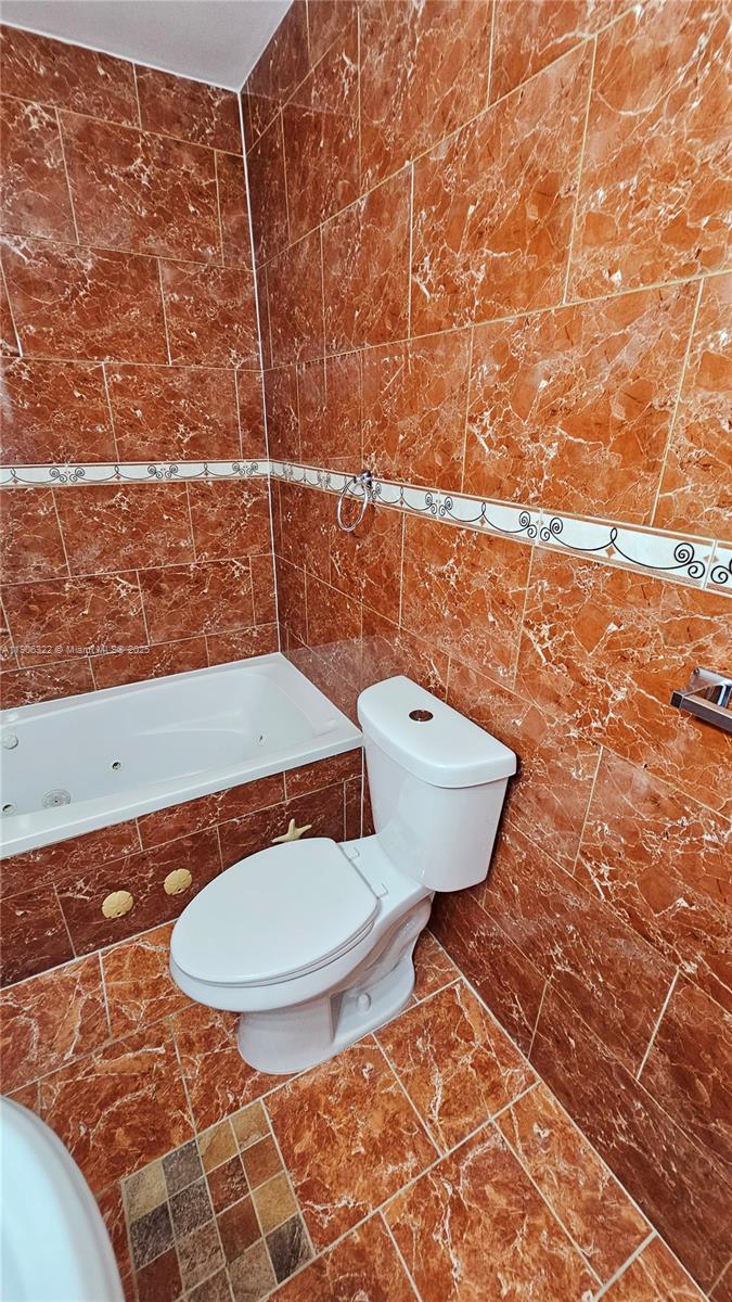 LAKE FOREST SEC ONE - Residential