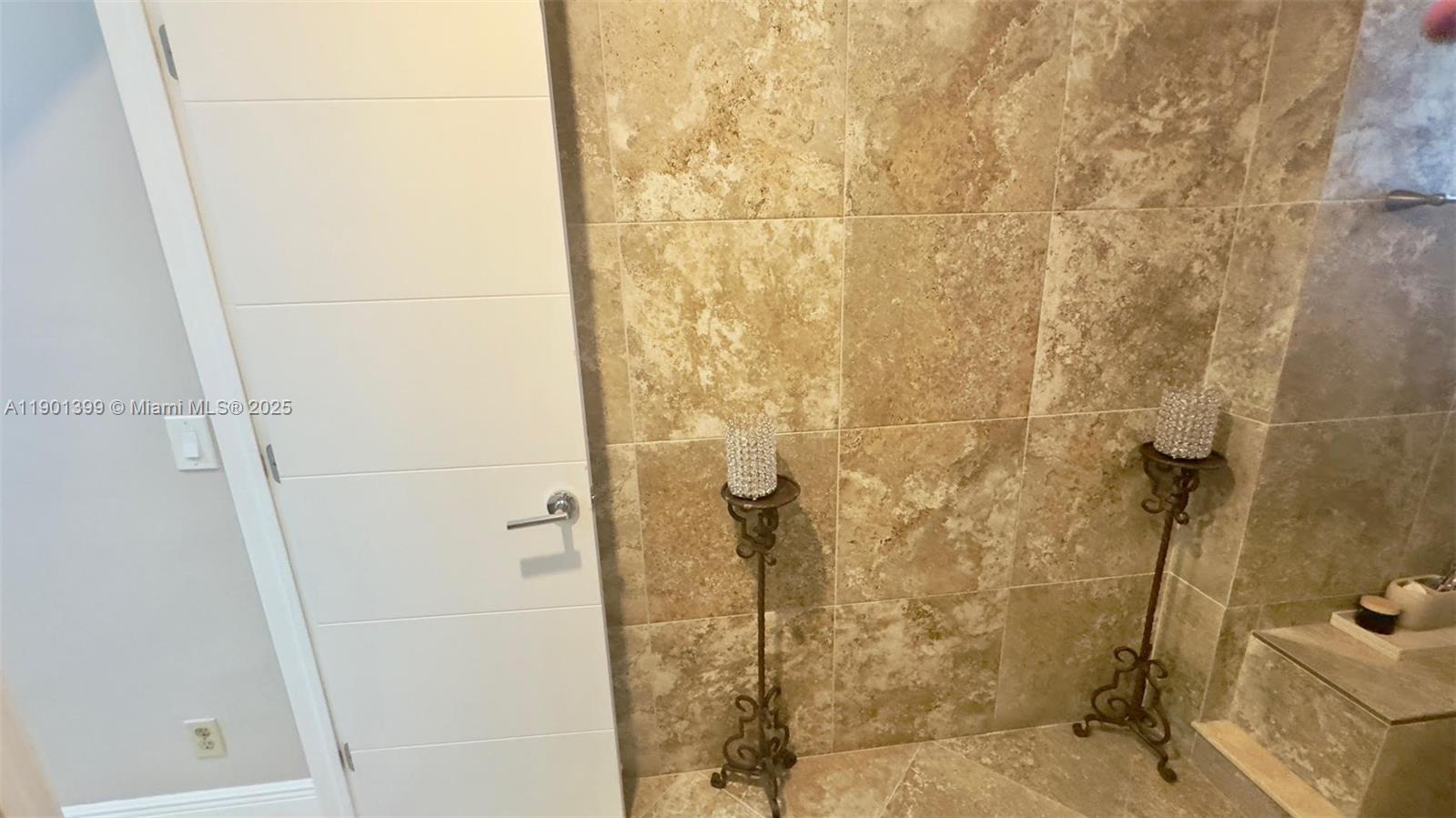 SECOND GULFSTREAM GARDEN - Residential Lease