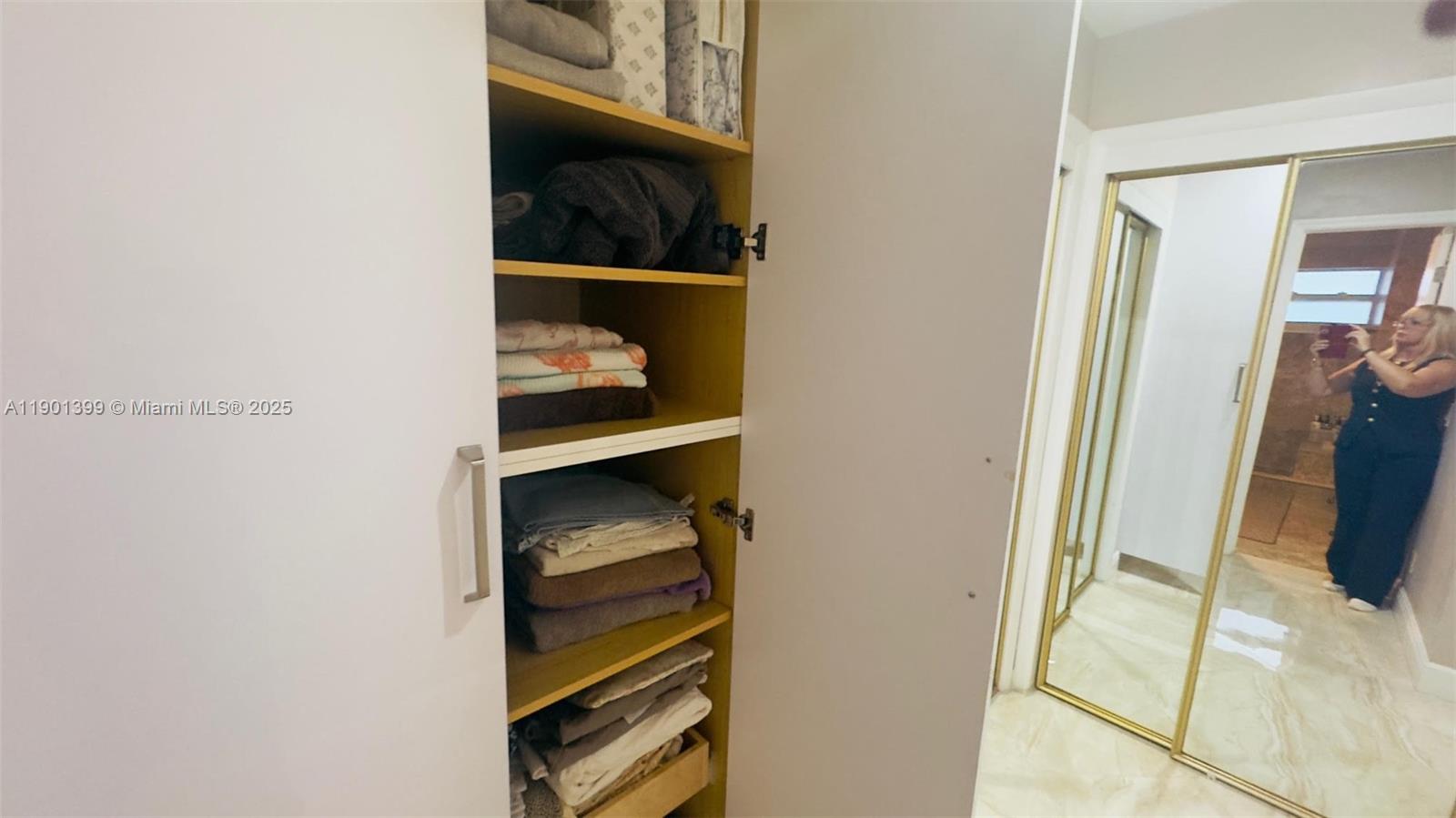 SECOND GULFSTREAM GARDEN - Residential Lease