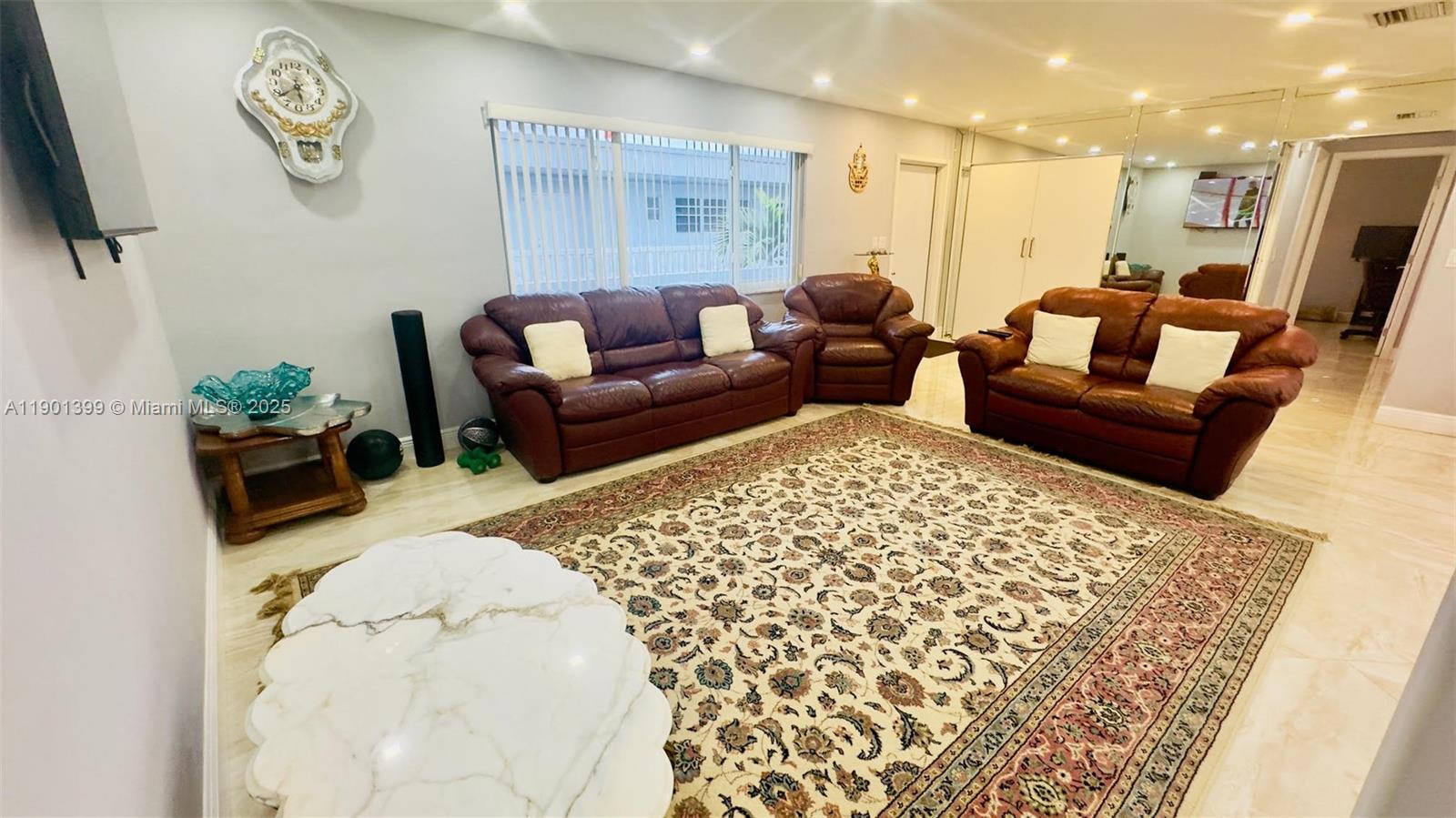 SECOND GULFSTREAM GARDEN - Residential Lease