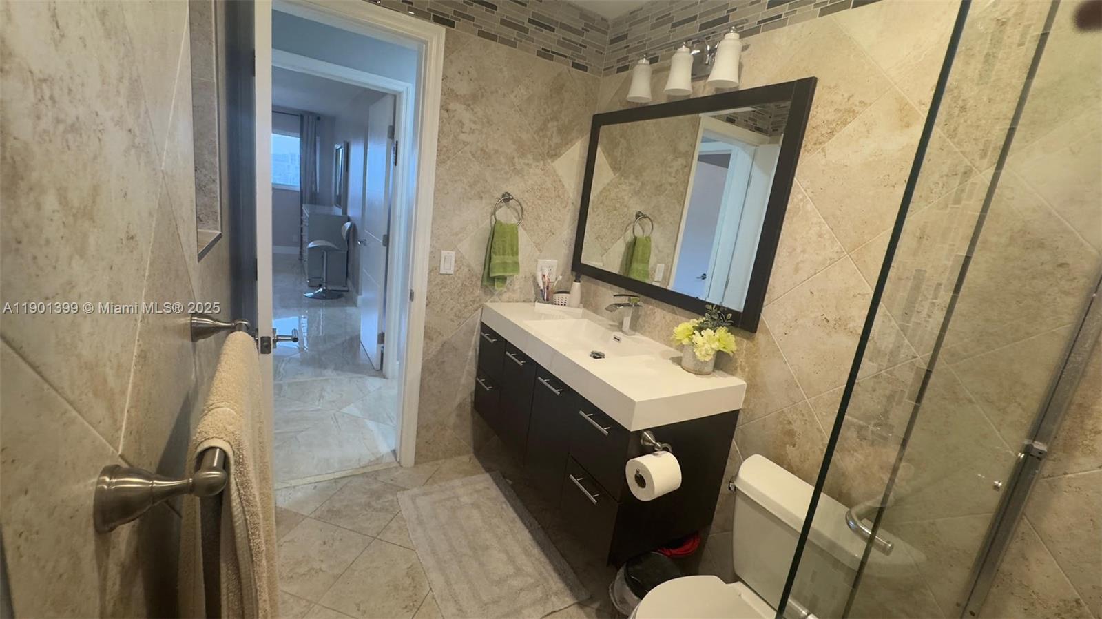 SECOND GULFSTREAM GARDEN - Residential Lease