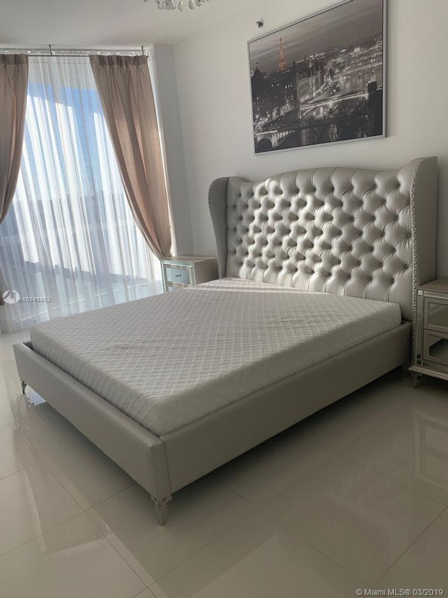 TRUMP TOWER II - GREAT PRICED APARTMENT RIGHT ON THE OCEAN IN SUNNY ISLES BEACH! AMAZING CITY AND INTRACOASTAL VIEWS FROM THIS 2 BEDROOM, 2 BATH UNIT WITH WHITE PORCELAIN FLOORS. AMENITIES INCLUDE BEACH CLUB, GYM, SPA, MULTIPLE POOLS, RESTAURANT.