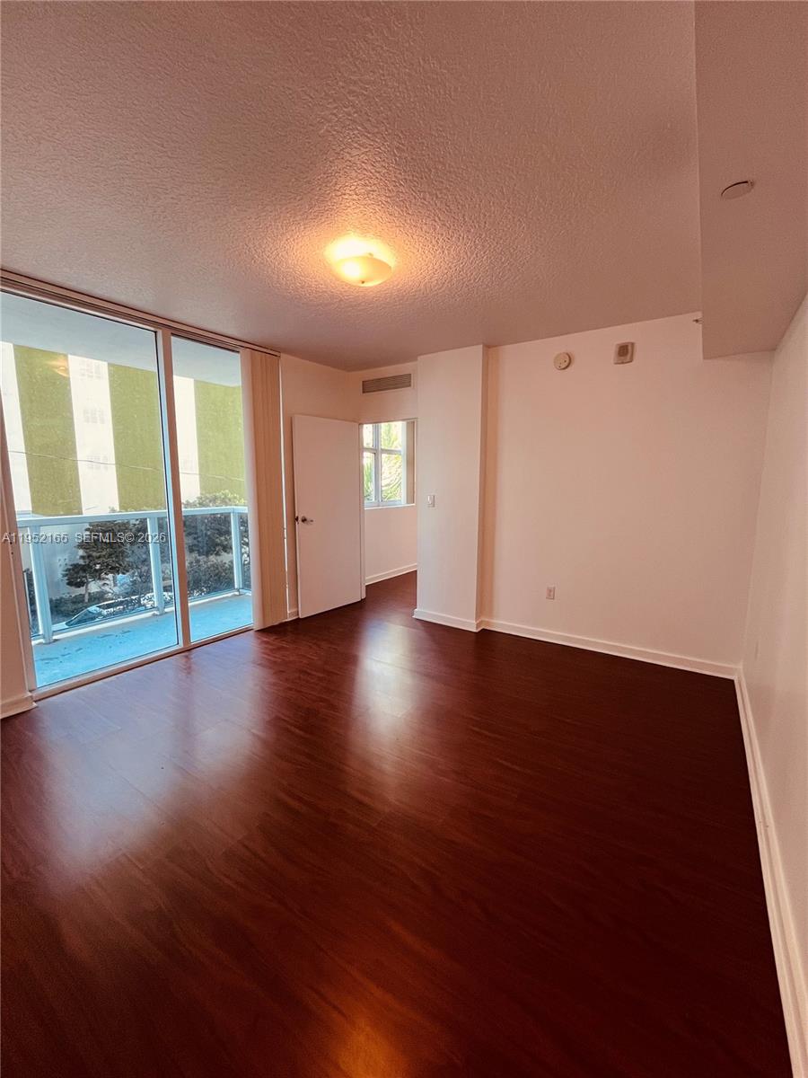 23 BISCAYNE BAY CONDO - Residential