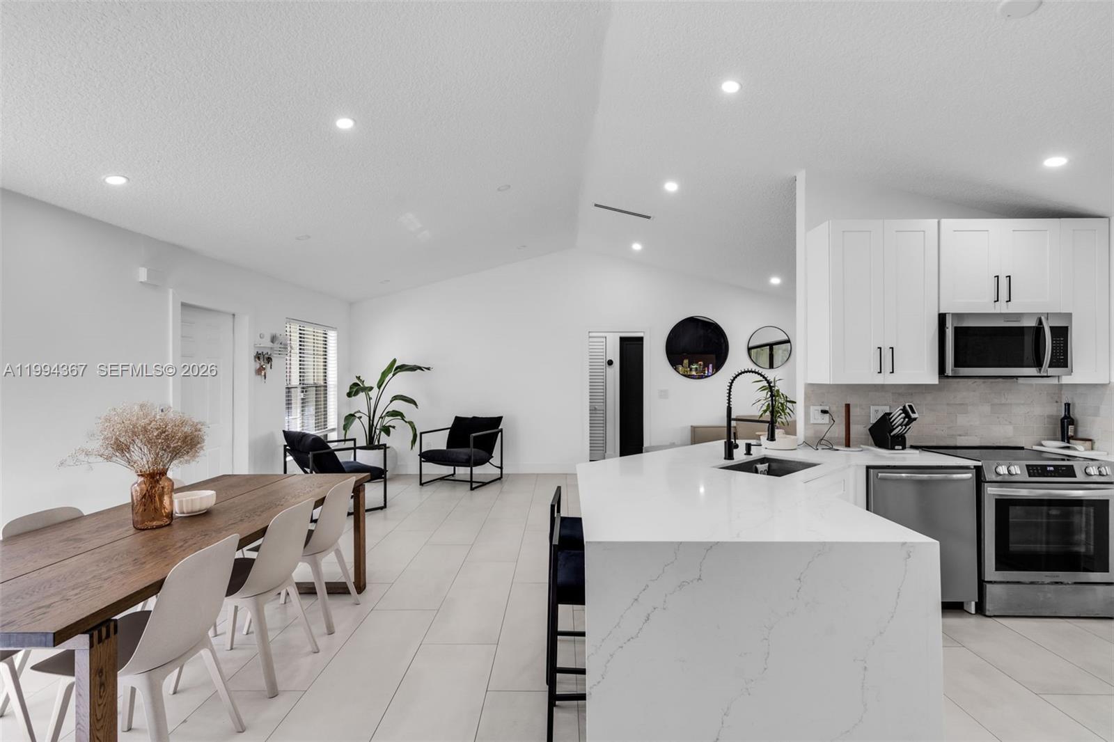 COQUINA LAKES - Residential