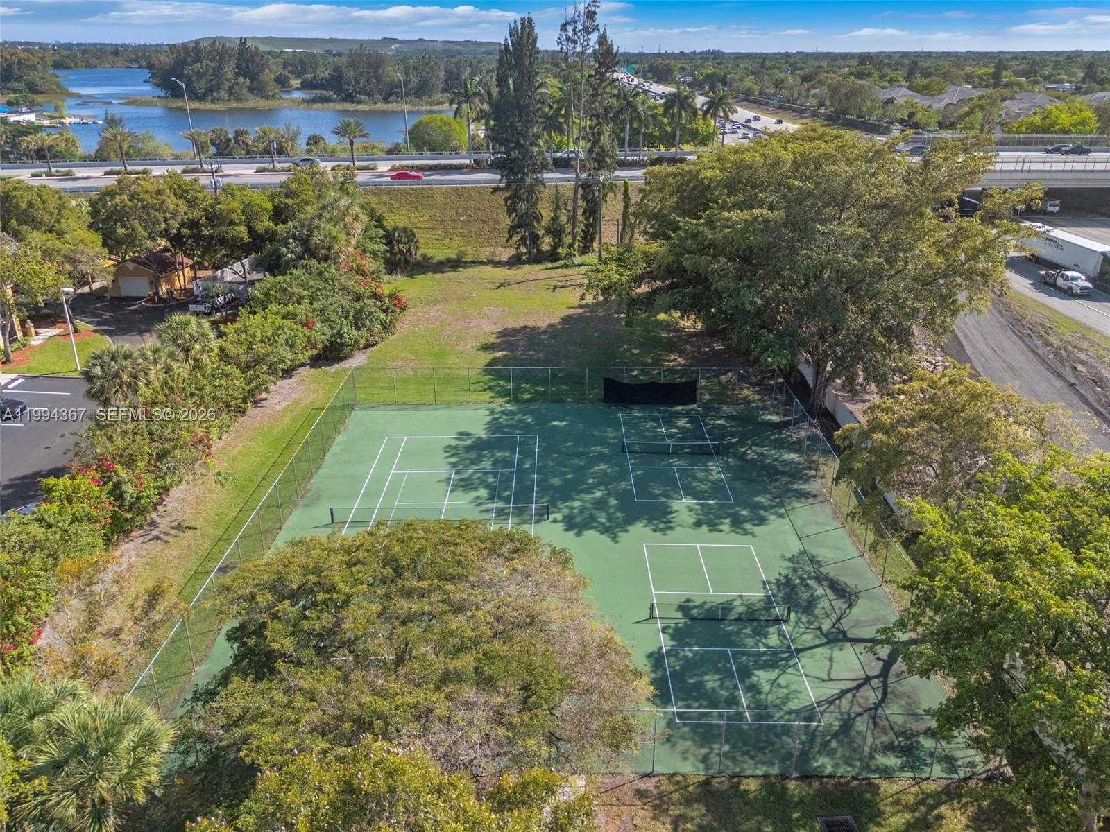 COQUINA LAKES - Residential