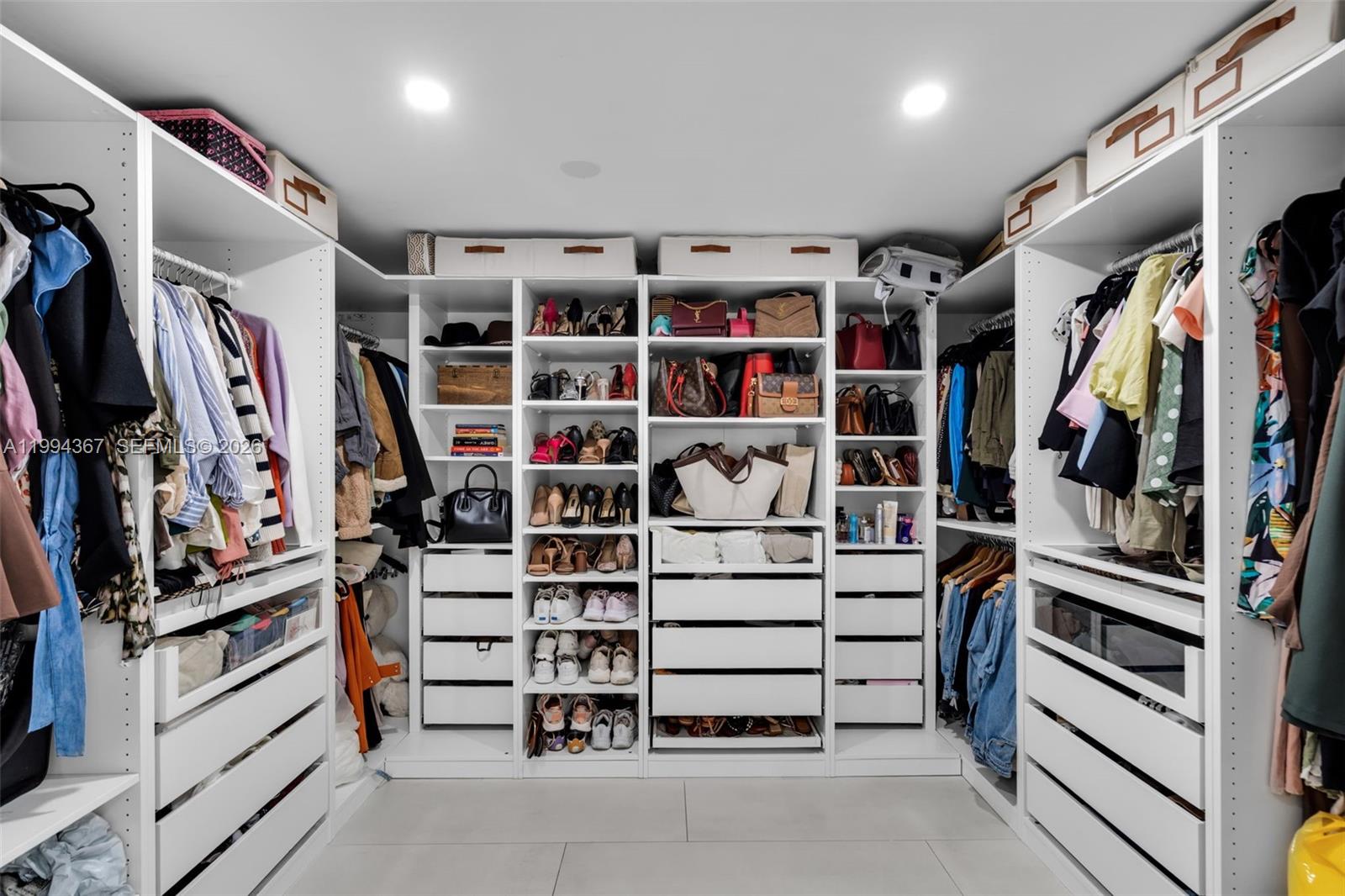 COQUINA LAKES - Residential