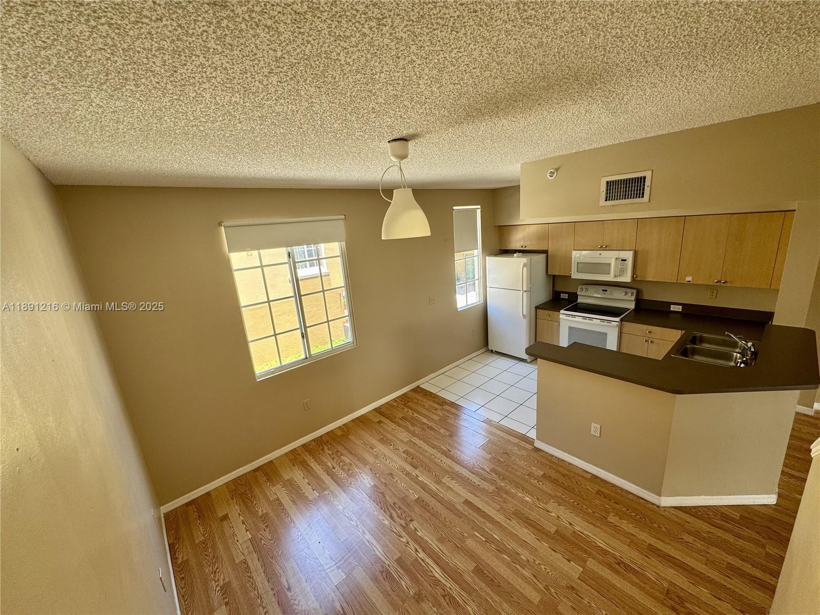 AVENTI AT AVENTURA CONDO - Residential Lease