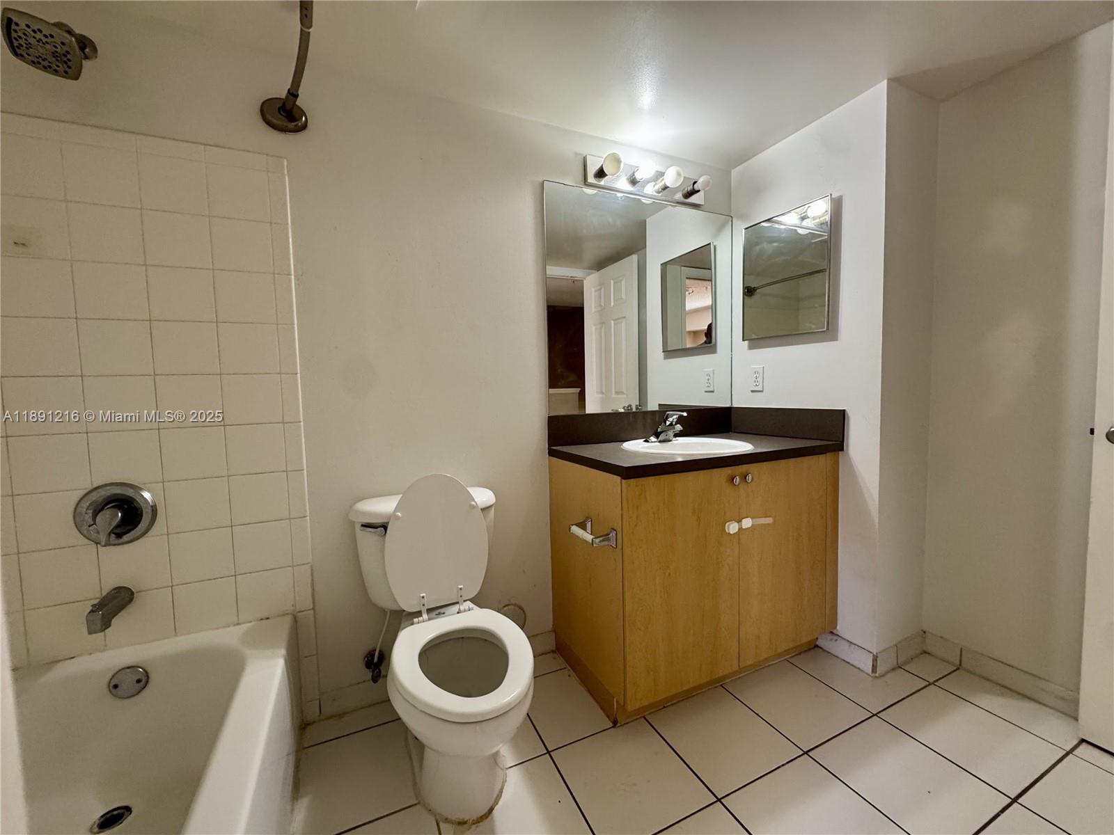 AVENTI AT AVENTURA CONDO - Residential Lease
