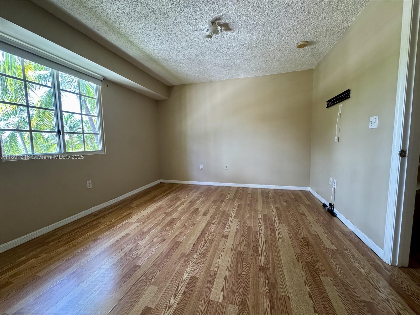 AVENTI AT AVENTURA CONDO - Residential Lease