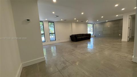 1900 SW 22nd St 101 Miami FL 33145