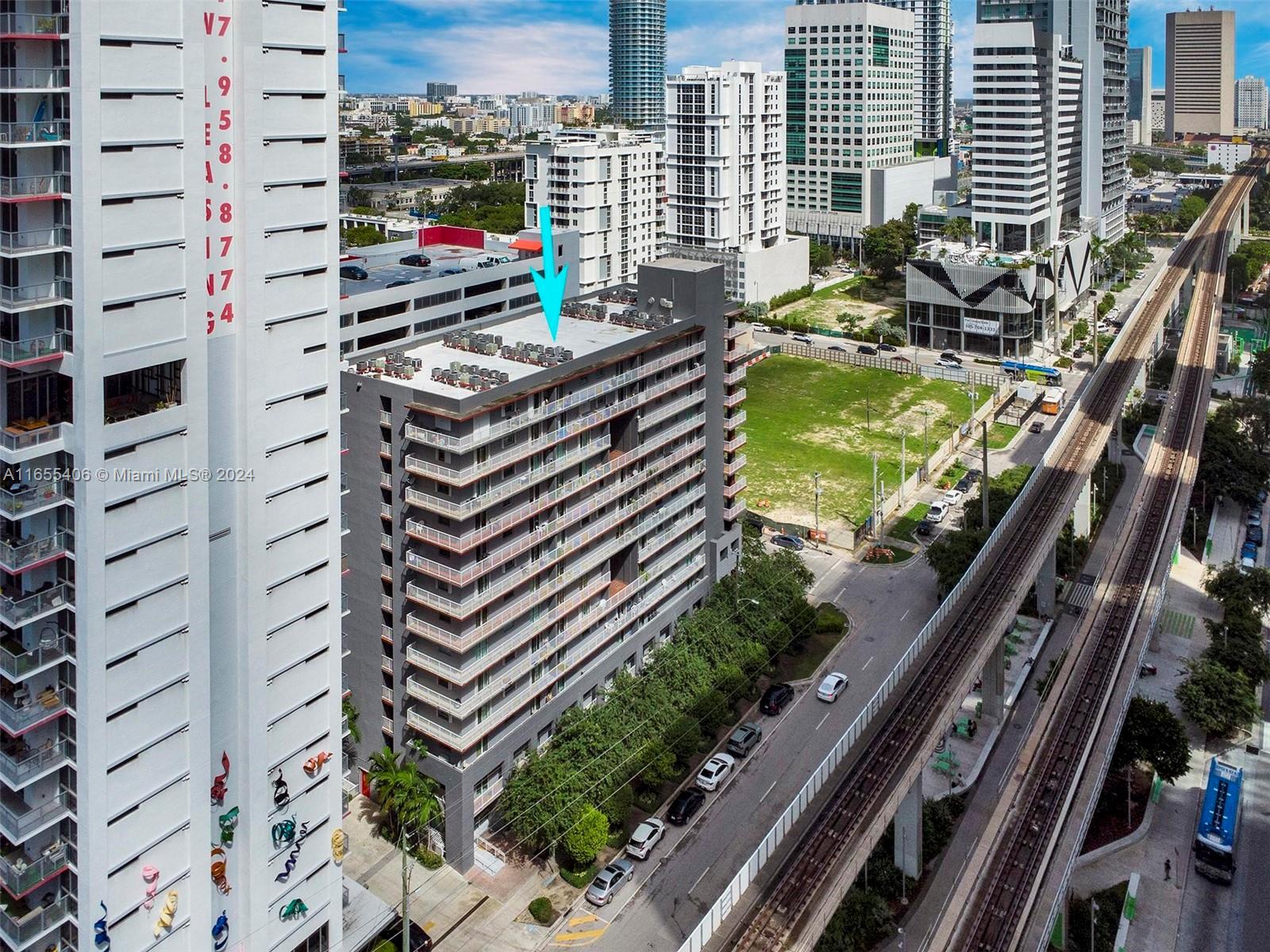 CASA GRANDE I TOWERS COND - Residential