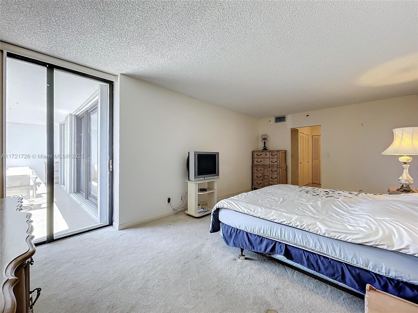 DELVISTA TOWERS CONDO - Residential