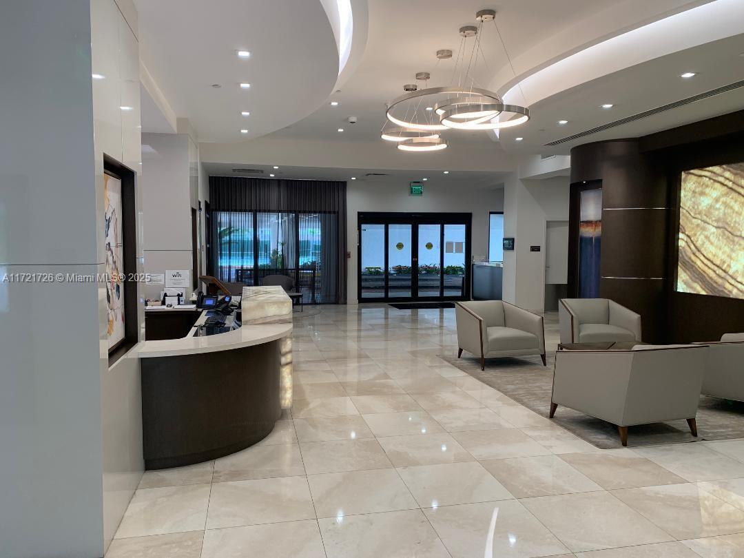 DELVISTA TOWERS CONDO - Residential