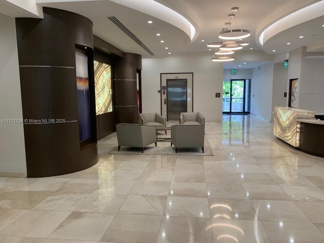 DELVISTA TOWERS CONDO - Residential