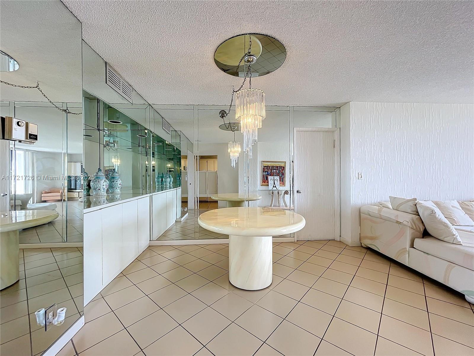 DELVISTA TOWERS CONDO - Residential