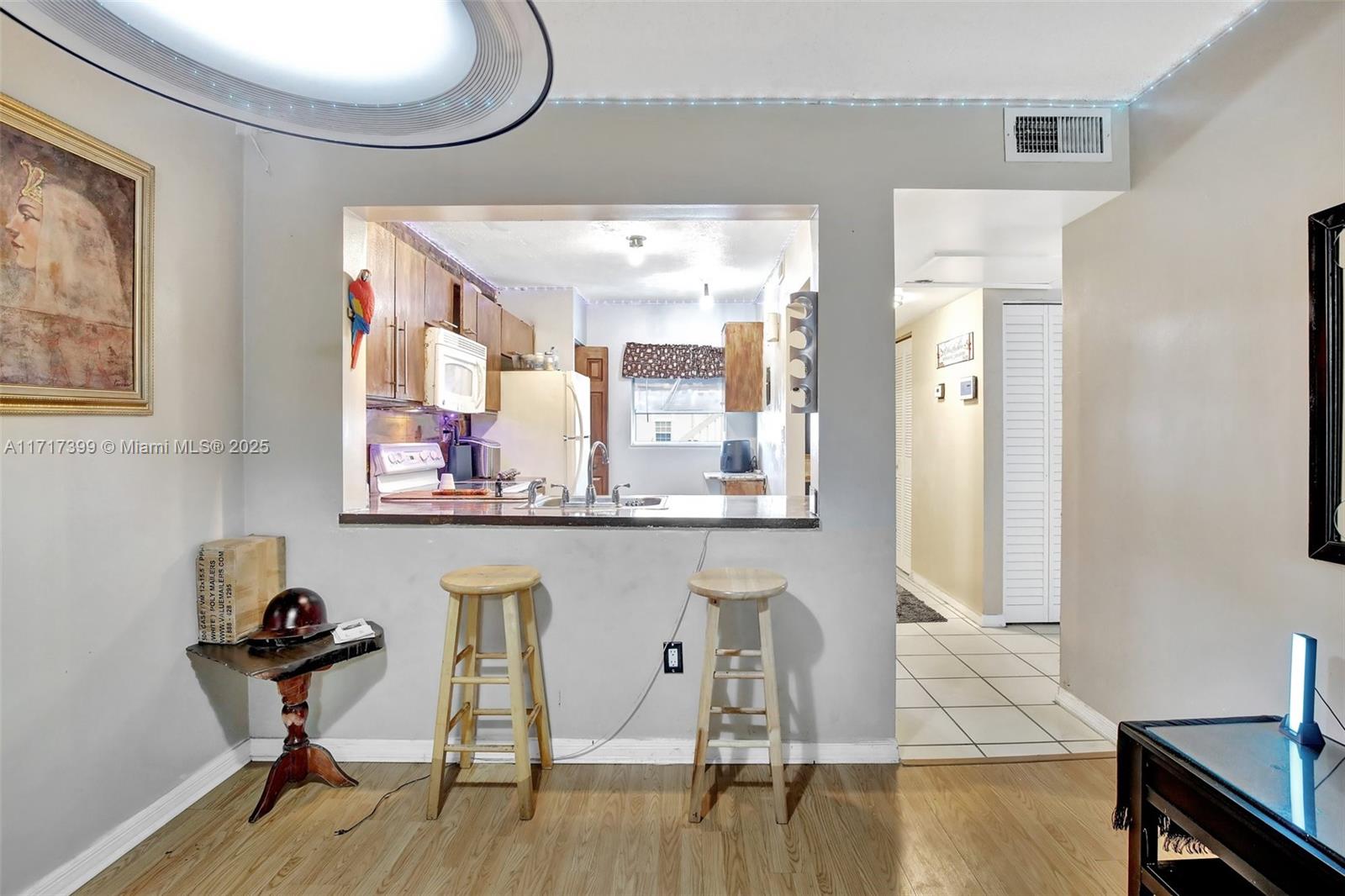 MONTEREY VILLAGE-TWO COND - Residential