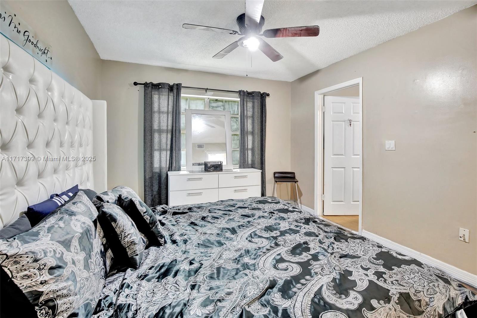 MONTEREY VILLAGE-TWO COND - Residential