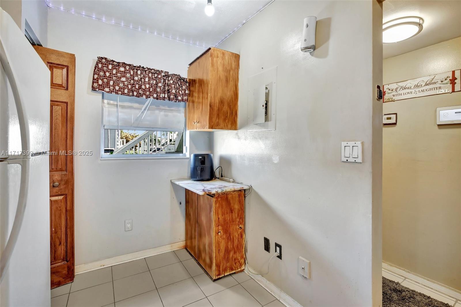 MONTEREY VILLAGE-TWO COND - Residential