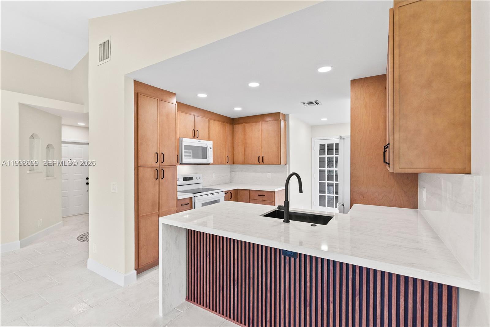 FOREST RIDGE CLUSTER HOME - Residential Lease