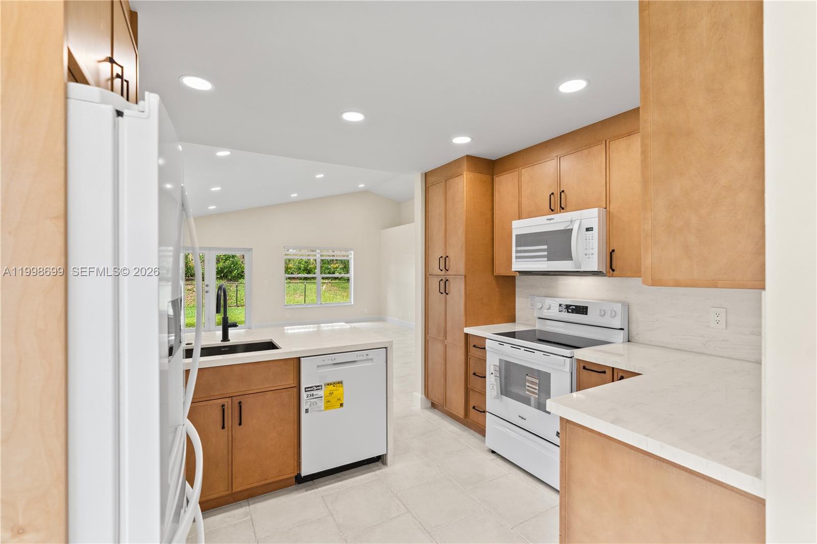 FOREST RIDGE CLUSTER HOME - Residential Lease