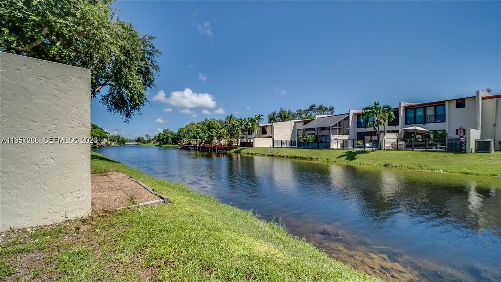SUNSET PARK LAKE VILLAS S - Residential