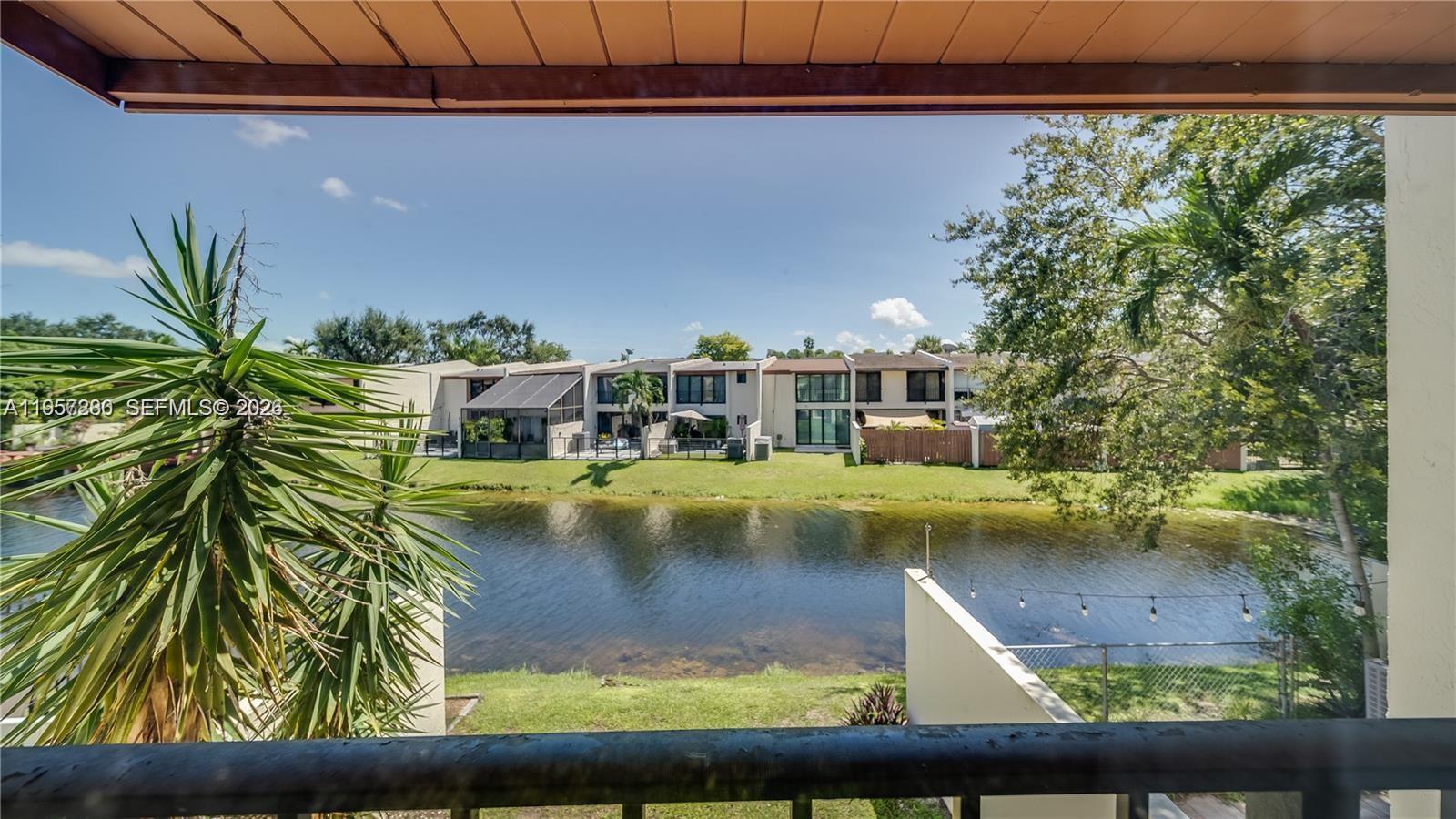 SUNSET PARK LAKE VILLAS S - Residential