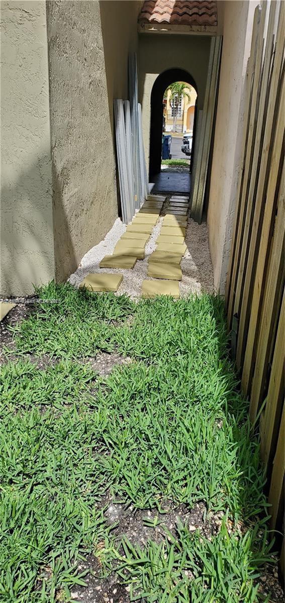 PRECIOUS HOMES AT TWIN LA - Residential