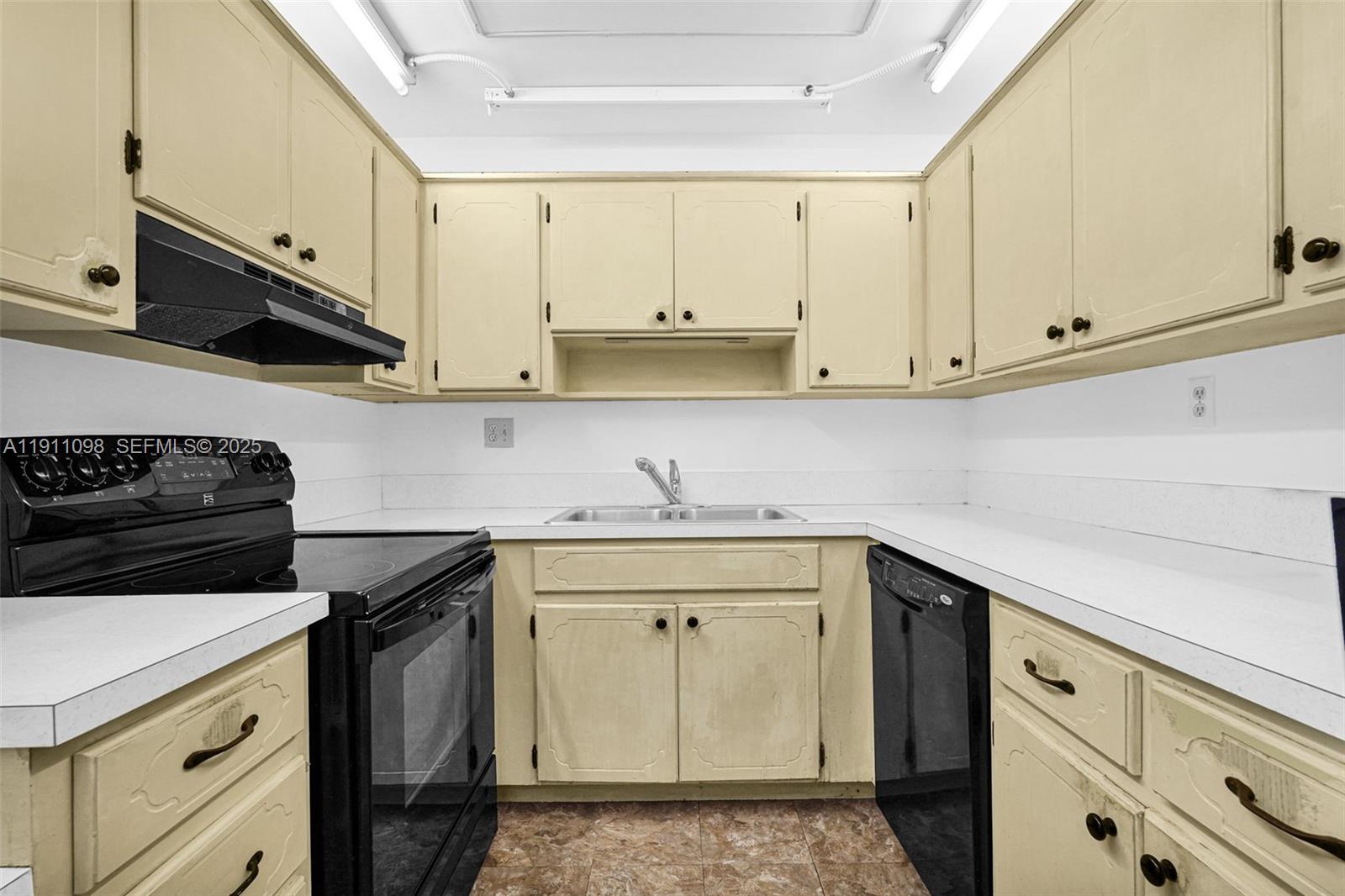 RIVIERA PARK CONDO - Residential