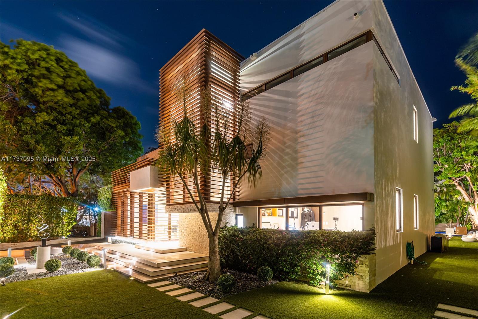 FLAMINGO TERRACE SUB - Residential