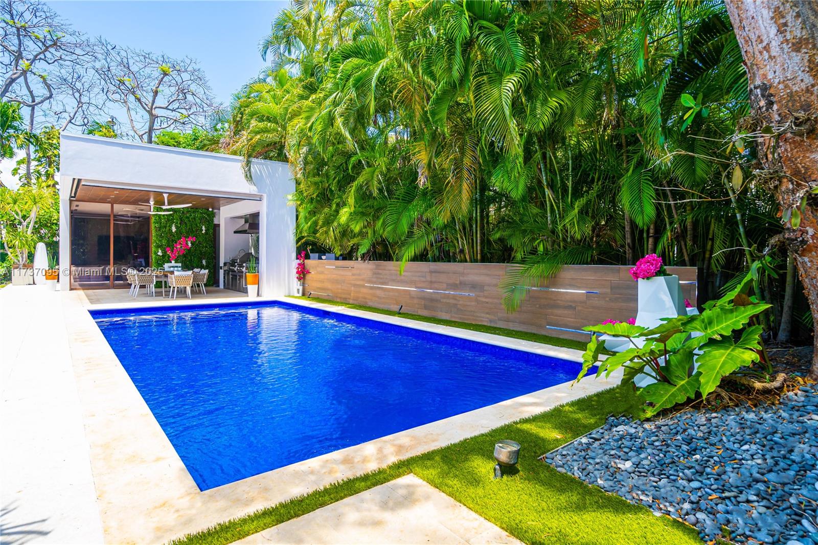 FLAMINGO TERRACE SUB - Residential