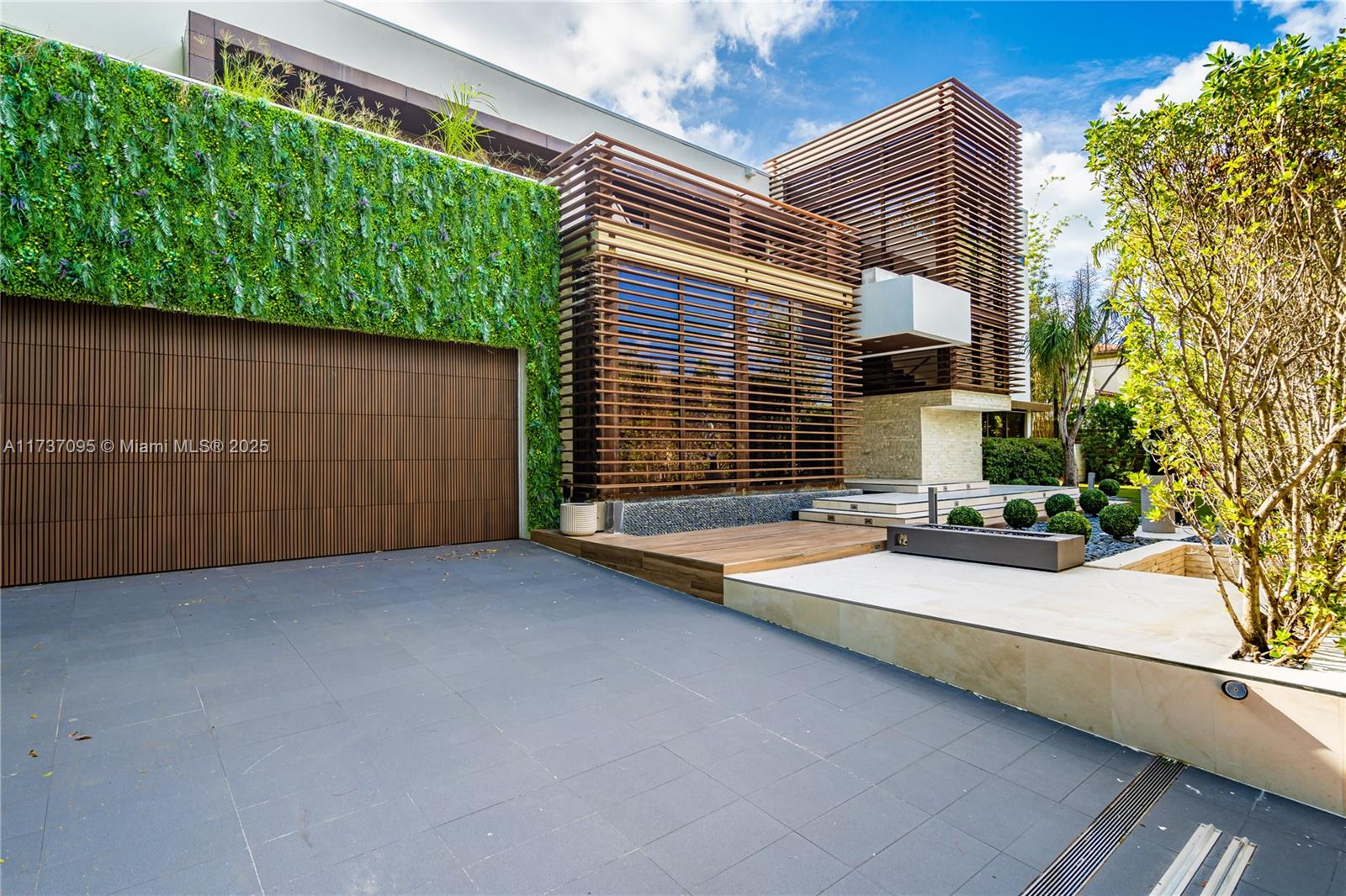 FLAMINGO TERRACE SUB - Residential