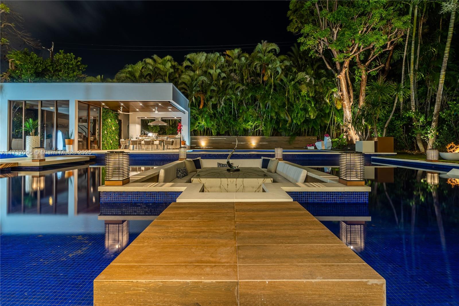 FLAMINGO TERRACE SUB - Residential